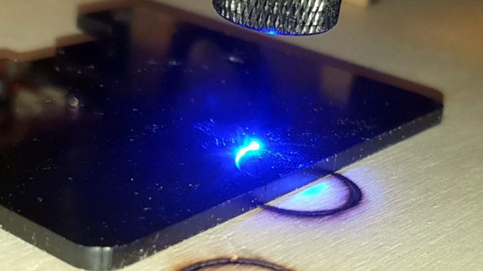 Laserschneiden 3mm Plexiglas Acrylglas