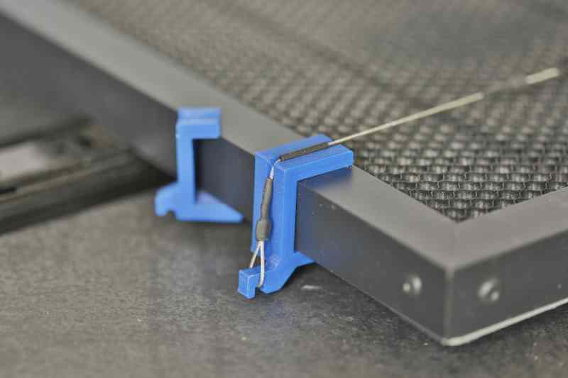 Wabentisch Drahtseil Spannvorrichtung Halter links Laser Sculpfun S30 Max Pro